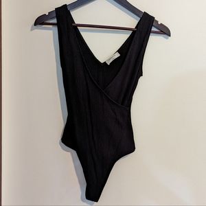 Ribbed V neck Aritzia bodysuit